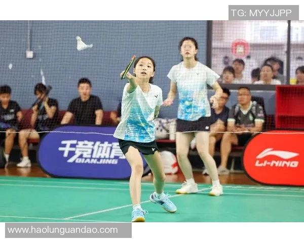 成都羽毛球队在城市联赛中的状态表现分析与点评