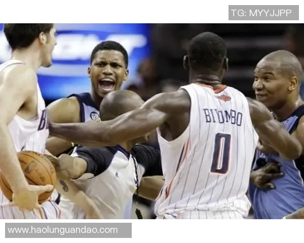 灰熊与山猫精彩对决全场录像回放及精彩瞬间分析