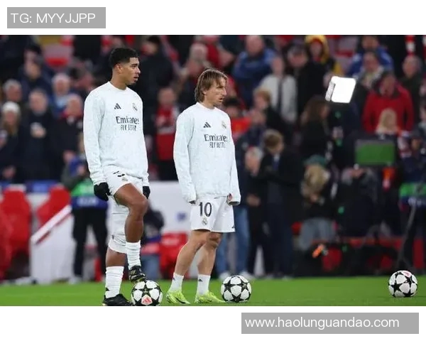 皇马对阵利物浦手机直播全程回顾与精彩瞬间分享