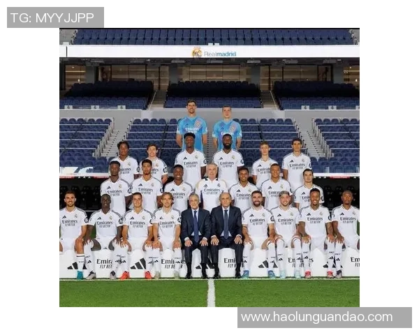 皇马与巴伦西亚激战正酣红牌争议引发球迷热议与讨论